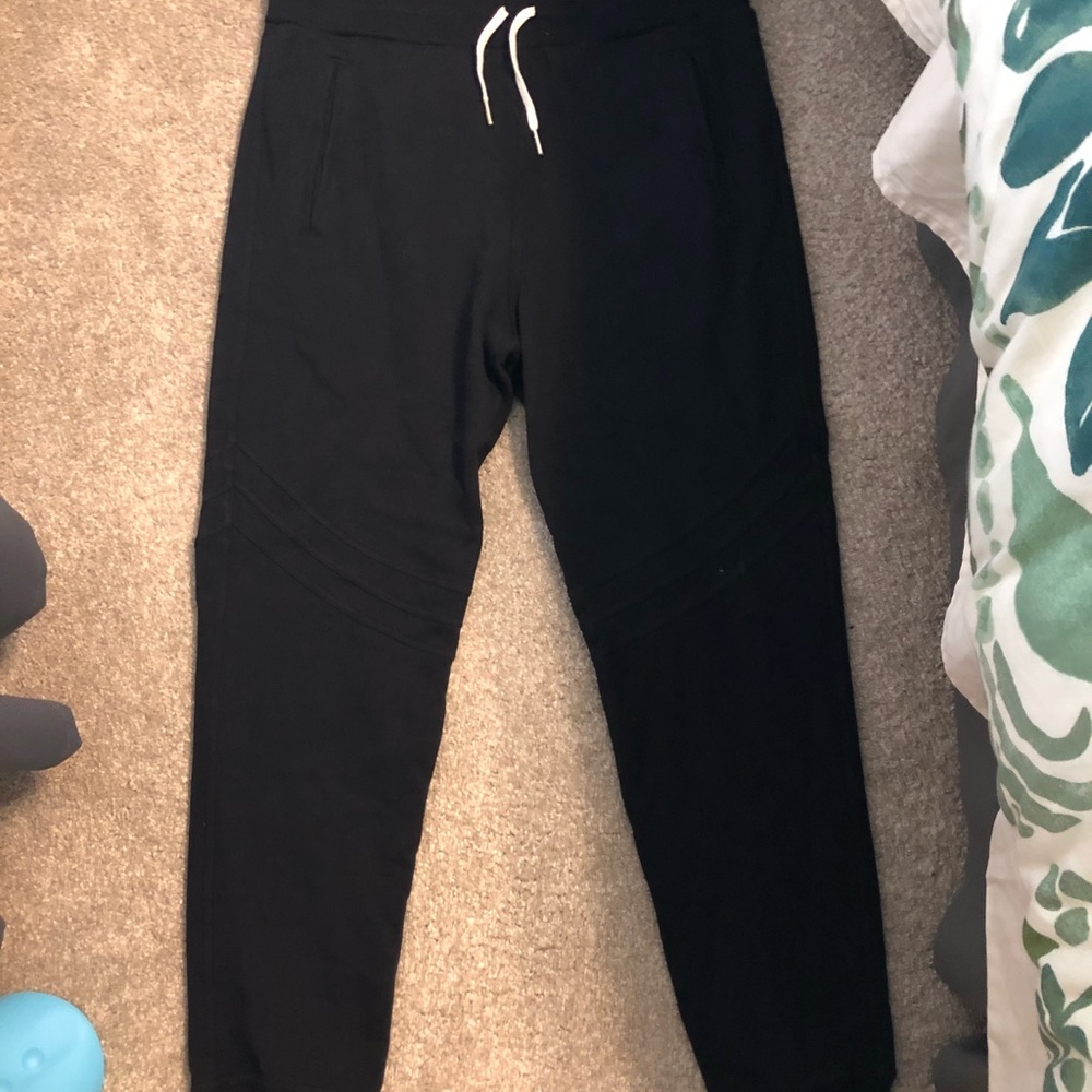 Men’s KINOBODY size XL joggers